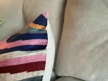 Freechat blondieslutt on Chaturbate