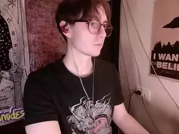 Freechat cosmonudes on Chaturbate