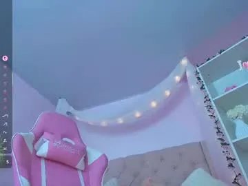 Freechat ely_cherry18 on Chaturbate