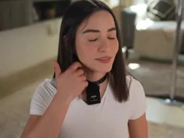 Freechat emyii on Chaturbate