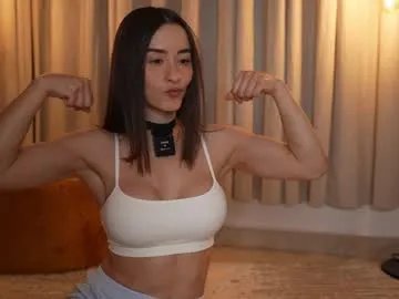 Freechat emyii on Chaturbate