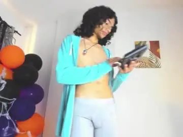 Freechat ethanblackwoodd on Chaturbate