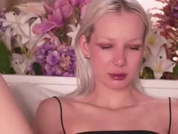 Freechat flexylover_ on Chaturbate