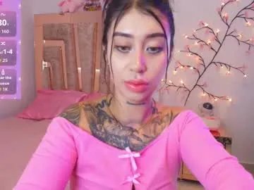 Freechat hilary_jones_22 on Chaturbate