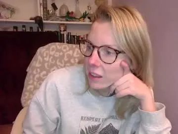 holly_bourbon on Chaturbate 