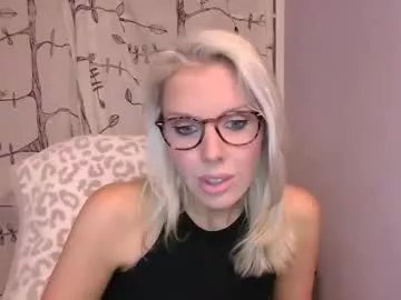 holly_bourbon on Chaturbate 