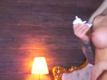 Freechat juicy_jessye on Chaturbate