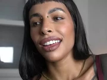 Freechat kaligray10 on Chaturbate