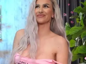 Freechat karlabart on Chaturbate