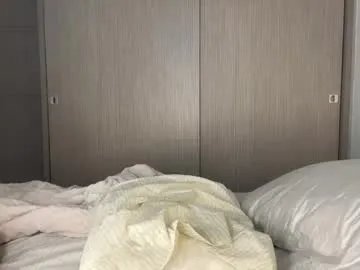 Freechat latinella on Chaturbate