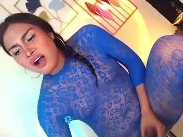 Freechat live_in_lover28 on Chaturbate