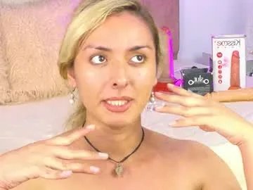 Freechat lunitadiva on Chaturbate