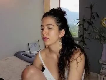 Freechat maithe_perroni on Chaturbate