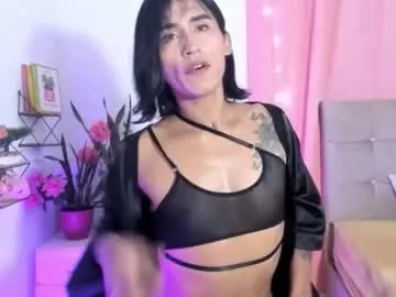Freechat nahomi28 on Chaturbate