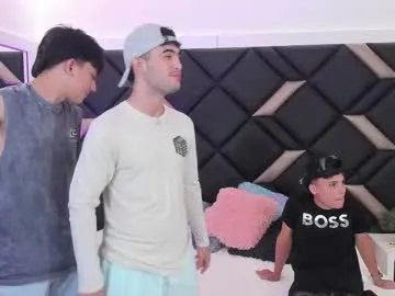 Freechat space_boys18 on Chaturbate