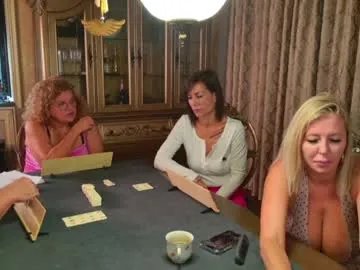 Freechat tunderose on Chaturbate