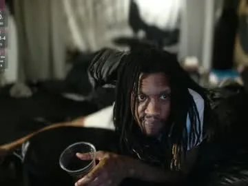 Freechat xxxjrstrokesxxx on Chaturbate