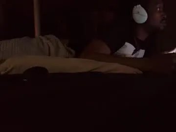 Freechat xxxjrstrokesxxx on Chaturbate