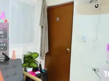 Freechat zou_quira on Chaturbate