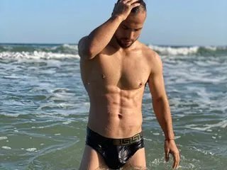 Offline andres_hot on Flirt4Free