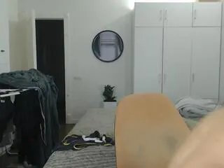 Offline andres_hot on Flirt4Free