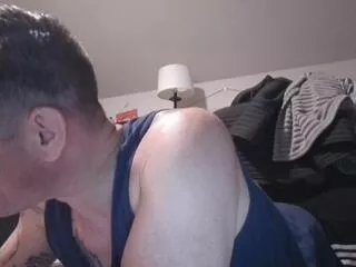 Offline andy_riles on Flirt4Free