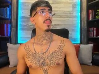 donovan_desmond on Flirt4Free 