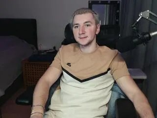 Offline elvin_vaenight on Flirt4Free