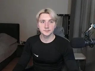 Offline elvin_vaenight on Flirt4Free