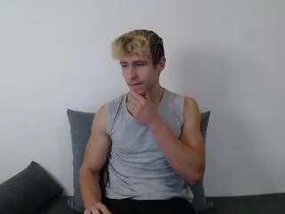 Freechat evan_richmond on Flirt4Free