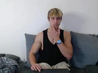 Freechat evan_richmond on Flirt4Free