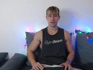 Freechat evan_richmond on Flirt4Free