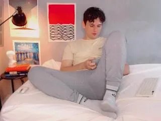 Freechat gabriel_navas on Flirt4Free