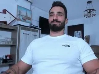 Freechat ian_hunk on Flirt4Free