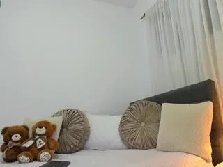 Offline juliana_saenz on Flirt4Free