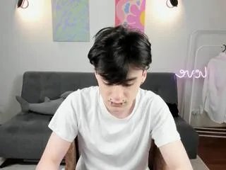 Freechat kevin_hunnter on Flirt4Free