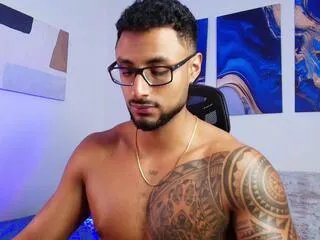 liiam_garcia on Flirt4Free 