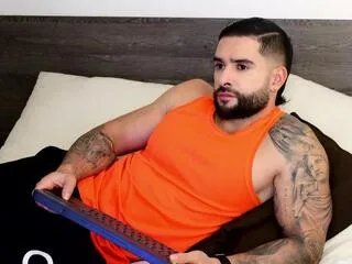 Freechat lukhas on Flirt4Free