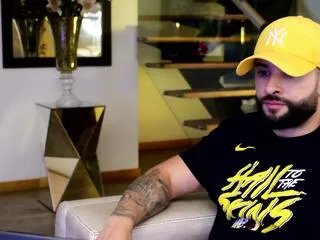 Freechat lukhas on Flirt4Free