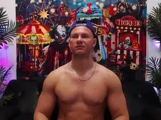 Offline marco_riciardo on Flirt4Free