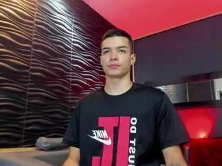 Offline marco_tosswell on Flirt4Free