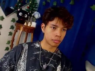 Offline marcus_countre on Flirt4Free