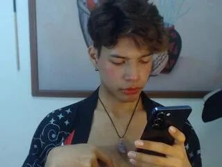 Offline marcus_countre on Flirt4Free