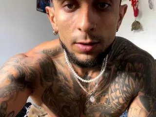 Freechat oliver_terry on Flirt4Free