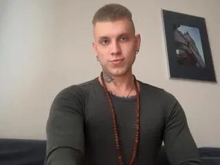 Freechat richie_grey on Flirt4Free