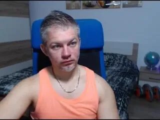 Offline robby_shaw on Flirt4Free
