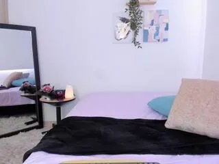 Offline sara_laurent on Flirt4Free