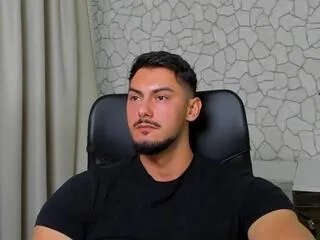 Freechat thomas_reds on Flirt4Free