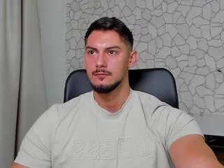 Freechat thomas_reds on Flirt4Free