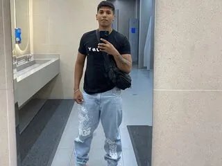 Offline yoxi_martinez on Flirt4Free